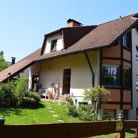Ruhige Einliegerwohnung Mit Terasse Altenkunstadt