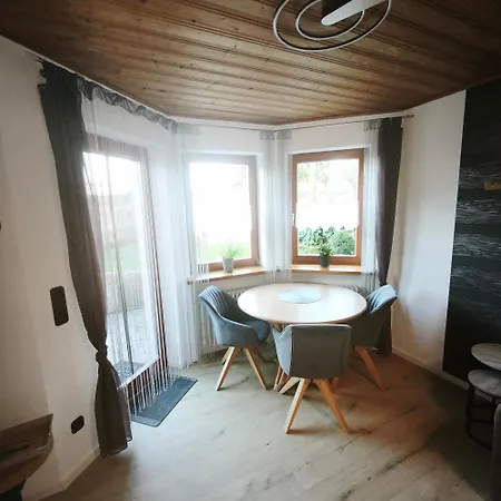 Apartment Ruhige Einliegerwohnung Mit Terasse Altenkunstadt