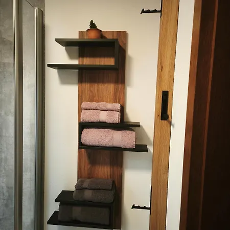 Apartment Ruhige Einliegerwohnung Mit Terasse Altenkunstadt