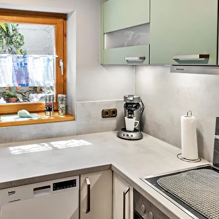 Apartment Ruhige Einliegerwohnung Mit Terasse